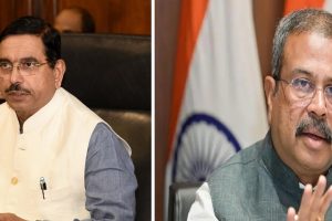 प्रधानको राजीनामा स्वीकृत, जोशीलाई शिक्षा मन्त्रालयको जिम्मेवारी