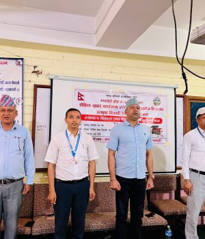 उत्कृष्ट विद्यार्थीलाई ल्यापटपसहित सम्मान