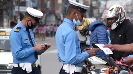 २४ घण्टामा ट्राफिक प्रहरीले गर्यो १ हजार ४५८ जनालाई कारबाही
