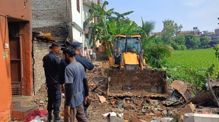 जनकपुरमा अतिक्रमित जग्गा खाली गराईदै