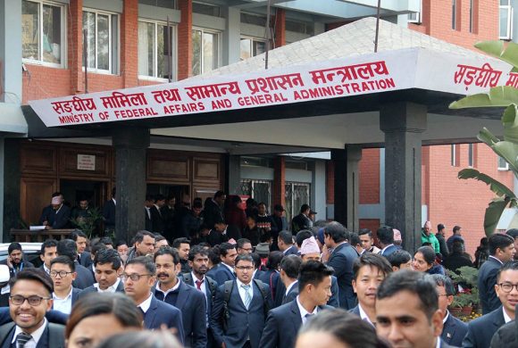 कर्मचारीको नयाँ तलबमान स्वीकृत, सबभन्दा धेरै मुख्यसचिवले बुझ्नेछन् ९० हजार ५९४ रुपैयाँ