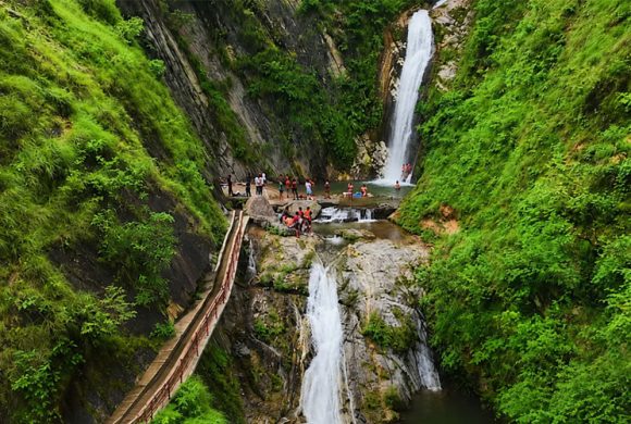 पूर्वाधार र प्रचारप्रसारको पर्खाइमा सिन्धुलीका झरना