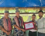 सीमा सुरक्षामा उल्लेखनीय योगदान पु¥याएको भन्दै सशस्त्र प्रहरीका डीएसपी खड्का सम्मानित