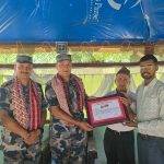 सीमा सुरक्षामा उल्लेखनीय योगदान पु¥याएको भन्दै सशस्त्र प्रहरीका डीएसपी खड्का सम्मानित