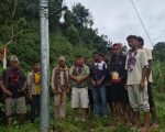 डोटीको सिमचौरका ५६ घरमा पुग्यो राष्ट्रिय विद्युत्, स्थानीय खुसी