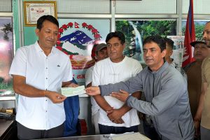 गोकर्णेश्वरको नयाँ बस्ती युवा क्लब राहत अभियानमा, विपद् कोषमा १ लाख बढी सहयोग
