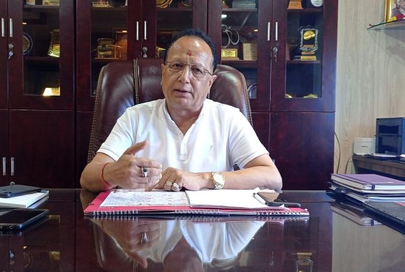 बाढी–पहिरो पीडितका लागि राउतले गरे ११ लाख सहयोग घोषणा
