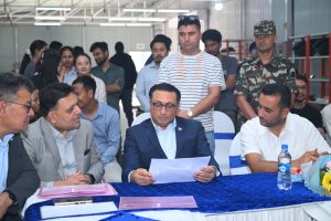 नेपालमै बनेको विद्युतीय स्कुटरको प्रवद्र्धनका लागि सरकारको साथ रहन्छ : अर्थमन्त्री