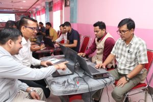 एभरेष्टका शिक्षक–कर्मचारीलाई एआई तालिम