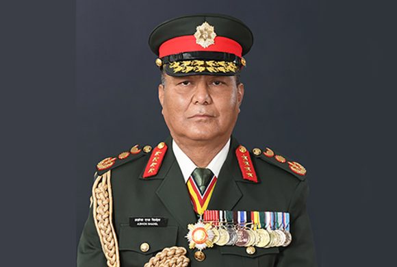प्रधानसेनापति सिग्देल आज चीन भ्रमणमा जादै