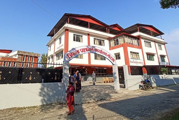 मनास्लु र लार्केपास पदयात्रा तत्काल नगर्न गोरखा प्रशासनको आग्रह