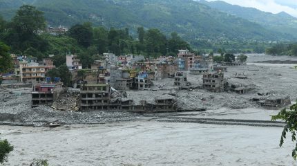 भोटेकोशी बाढीबाट नुवाकोटमा मात्र २६०८ जना सम्पर्कविहिन