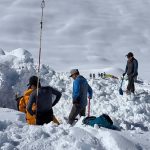 हिमलुङ हिमपहिरोमा थप तीन शव फेला, अझै ९ जना बेपत्ता