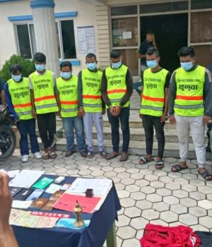 वृद्धवृद्धाको हातखुट्टा बाँधेर चोरी गर्ने ५ जनाको गिरोह पक्राउ