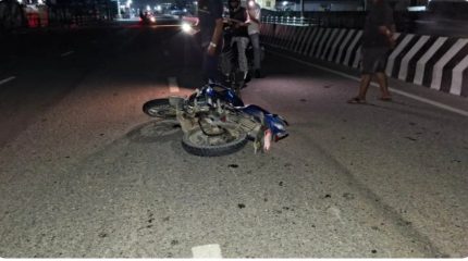 इटहरीमा मध्यराति दुर्घटना हुँदा जिल्ला प्रशासन कार्यालय सुनसरीका दुई कर्मचारीको मृत्यु