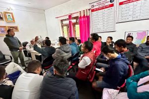 मिक्वाखोलाको सडक स्तरोन्नतिमा युवाको पहल