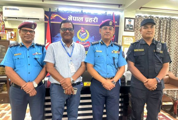 आर्या न्युरो हस्पिटलद्वारा मोरङ प्रहरीलाई दुई थान कम्प्युटर सहयोग