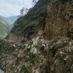 कर्णाली करिडोरः छारेभीरको  पहिरो पन्छाउनै सकस, हुम्ला आउजाउ गर्ने यात्रु तथा सवारीसाधन प्रभावित