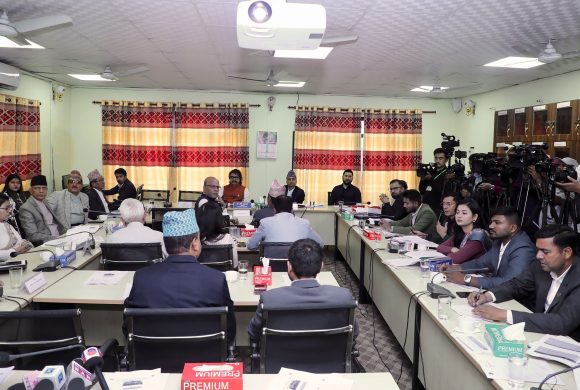 संवैधानिक निकायका पदाधिकारीको दोहोरो सुविधामा रोक लगाउने विधेयक पारित