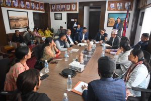 भोटेकोशी बाढीमा आफन्त गुमाएका परिवारलाई एक्लो महसुस नगर्न अर्थमन्त्री डा. वाग्लेको आग्रह