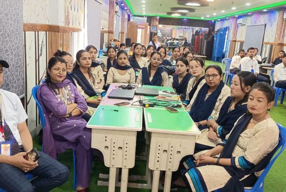 सिद्धार्थ सेकेण्डरी स्कुलका १२० शिक्षकलाई एआई तालिम