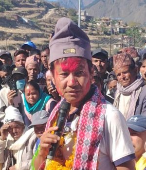 श्रम संस्कृति पार्टीका अध्यक्ष साम्पाङ हुम्लामा