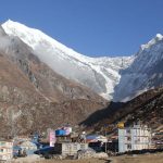 लाङटाङमा बढ्दै छन् पर्यटक, व्यवसायी उत्साहित