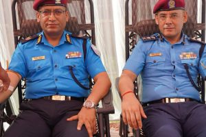 विराटनगरमा प्रहरी दिवसको रक्तदानमा १३६ जनाले गरे रक्तदान