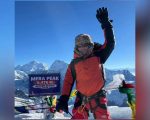मेरापिकको चुचुरोमा पुगे लेखा अधिकृत पृथ्वीमान लिम्बु, हिमाली पर्यटन सुधार्न सरकारसँग माग