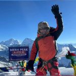 मेरापिकको चुचुरोमा पुगे लेखा अधिकृत पृथ्वीमान लिम्बु, हिमाली पर्यटन सुधार्न सरकारसँग माग