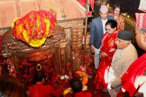 राष्ट्रपति पौडेलद्वारा उपत्यकाका नौ शक्तिपीठमा पूजाआराधना एवं दर्शन