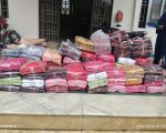 पाँच लाखभन्दा बढीको भन्सार छलीका कपडासहित मोटरसाइकल बरामद